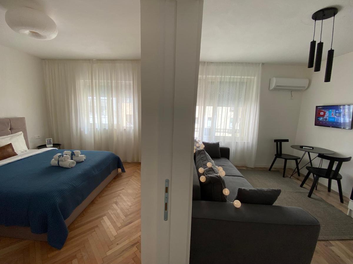 Myslym Shyri'S Apartments Tirana Exterior photo