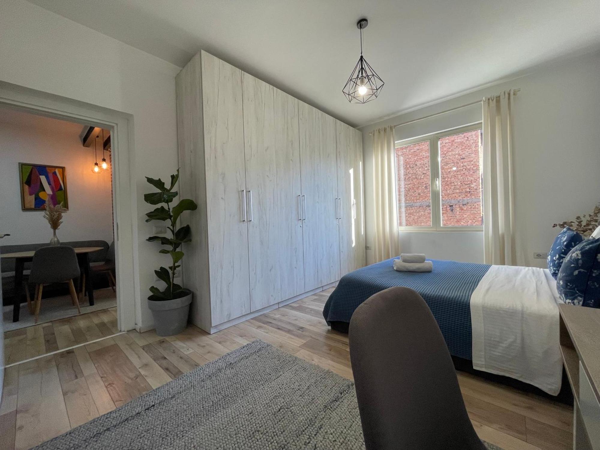 Myslym Shyri'S Apartments Tirana Room photo